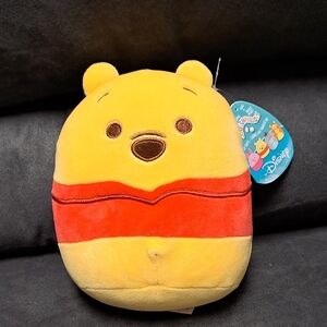 Disney Winnie The Pooh 8"  Squishallow Plush